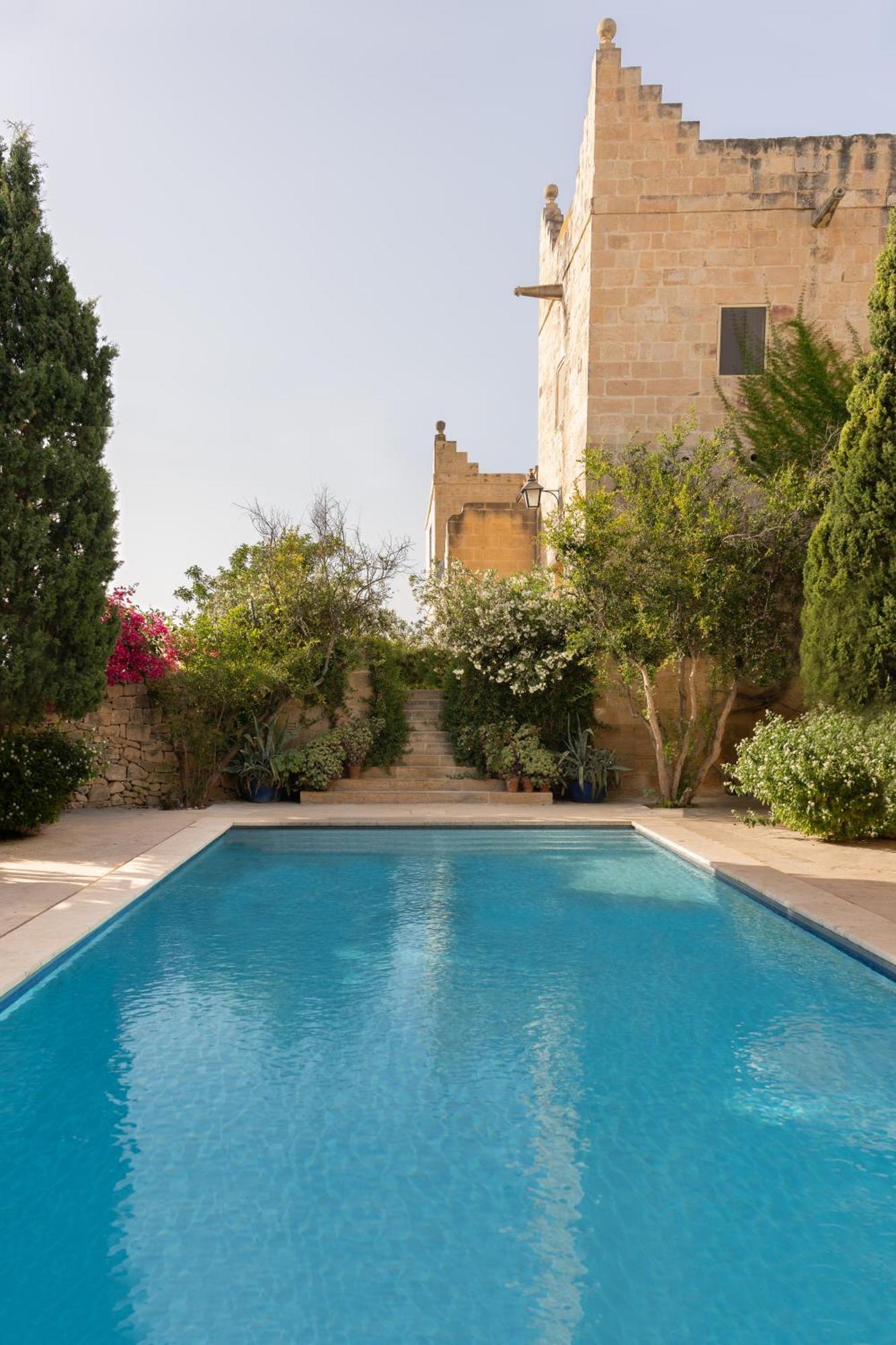 Casa San Rocco - Luxurious Grand 18Th C. Palace With Gardens & Pool Ghaxaq ภายนอก รูปภาพ
