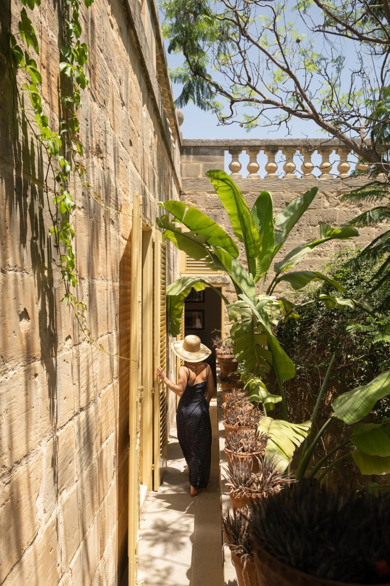 Casa San Rocco - Luxurious Grand 18Th C. Palace With Gardens & Pool Ghaxaq ภายนอก รูปภาพ